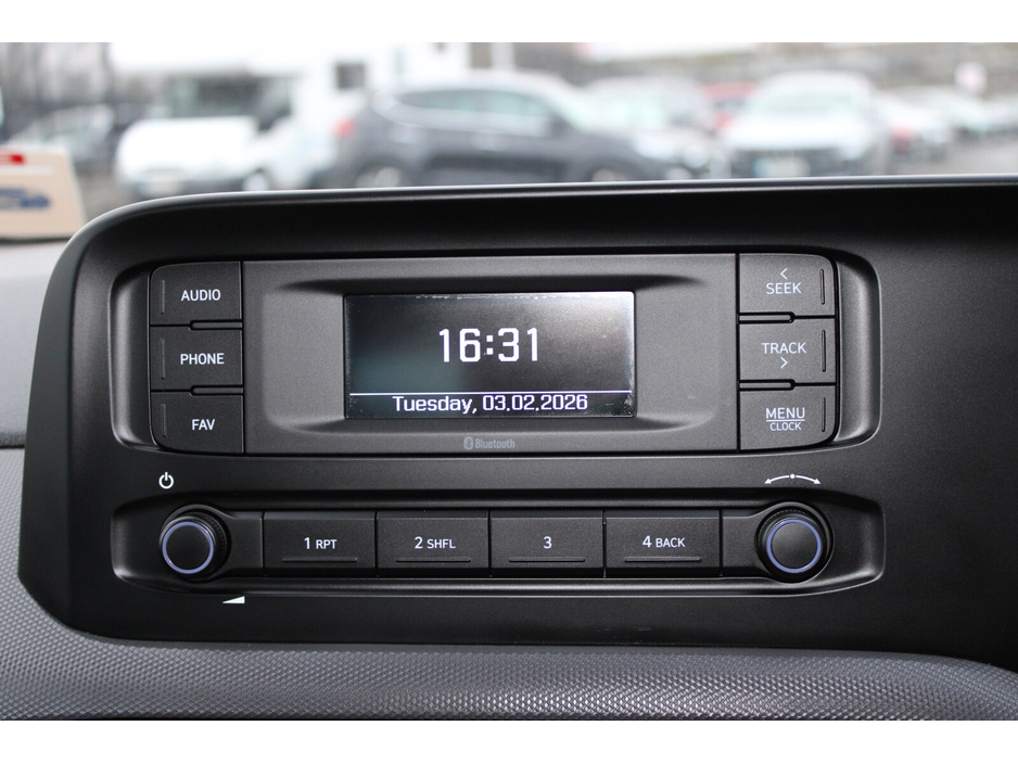 2022 Hyundai i10 - image 15