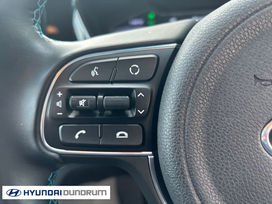 2020 Kia Niro - image 18