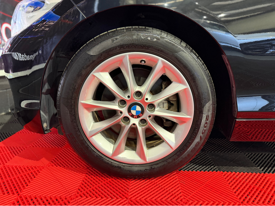 2015 BMW 1 Series BMW 118i M-sport Automatic (Half leather interior) €12,699