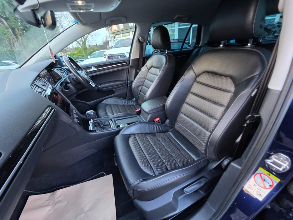 2017 Volkswagen Golf ( 172 REG LEATHER FULL LEATHER SEATS ELECTRIC MEMORY SEATS NAVI VIRTUAL CLOCKS ANDROID AUTO CARPLAY BLIND SPOT REAR TRAFFIC ASSIST ROAD SIGN RECOGNIZING LANE ASSIST LOW TAX BAND €17,500