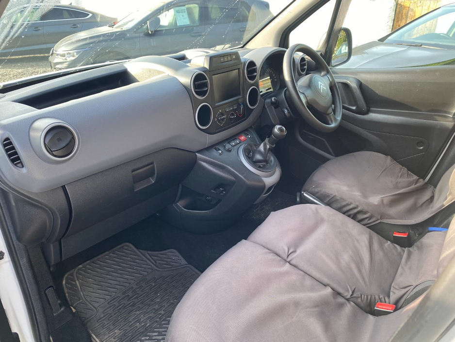 2017 Citroen Berlingo - image 12