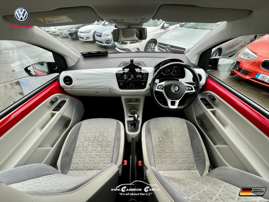 2017 Volkswagen up! - image 17
