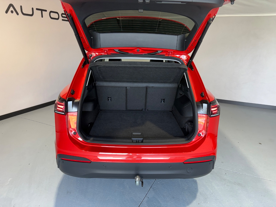 2024 Volkswagen Tiguan - image 14