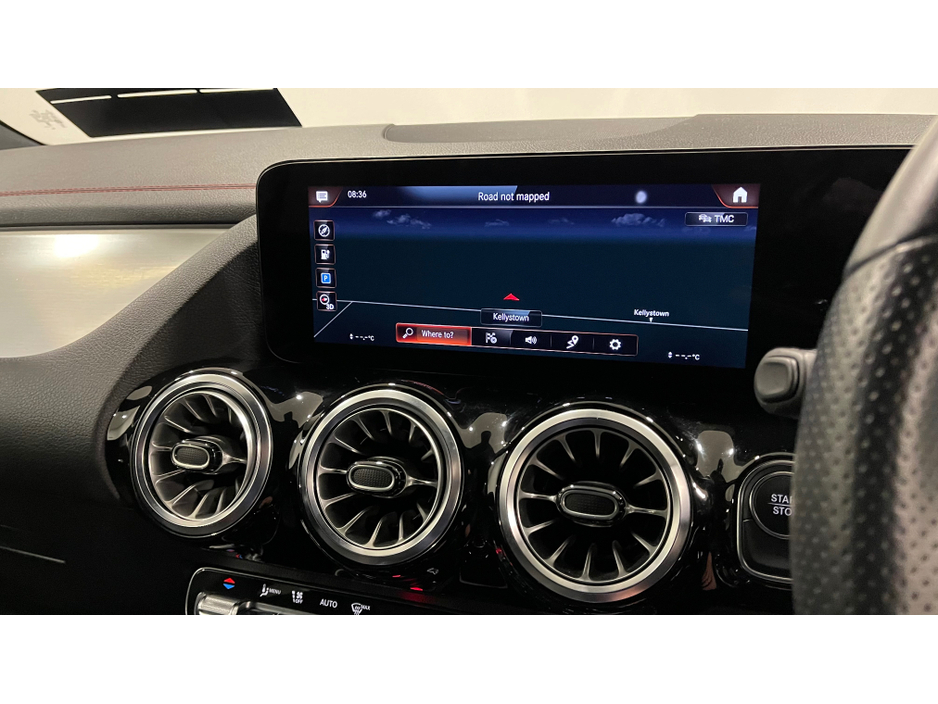 2025 Mercedes-Benz GLA Class - image 37