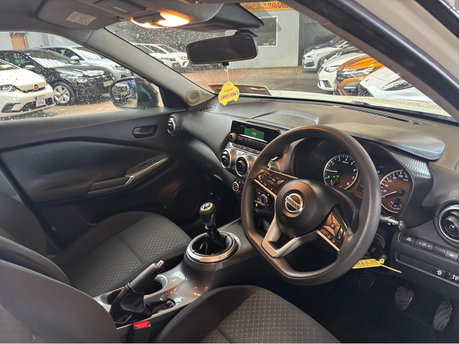 2021 Nissan Juke - image 9