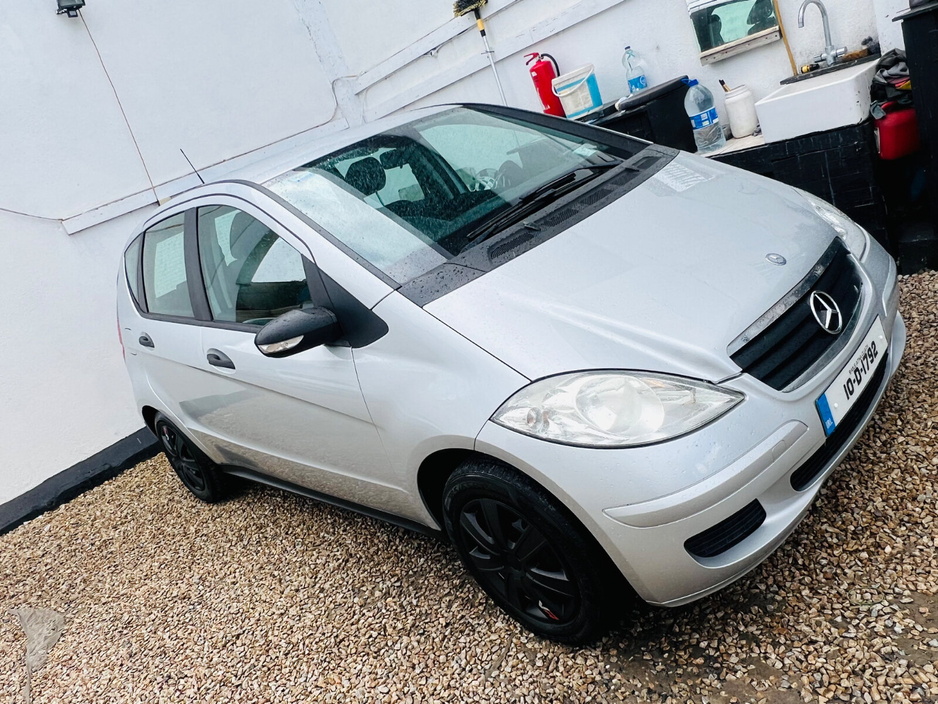 2010 Mercedes-Benz A Class - image 10