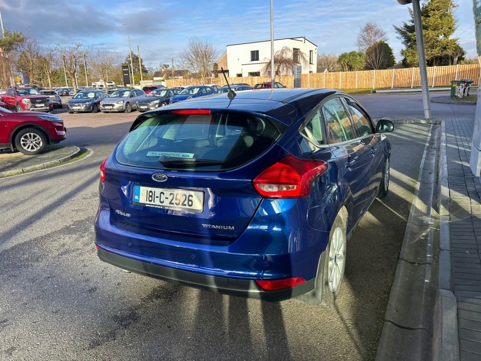 2018 Ford Focus - image 7