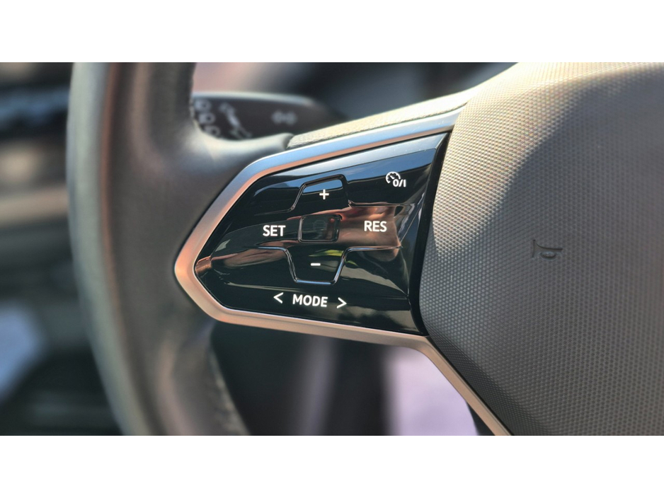 2023 Volkswagen ID.4 - image 21