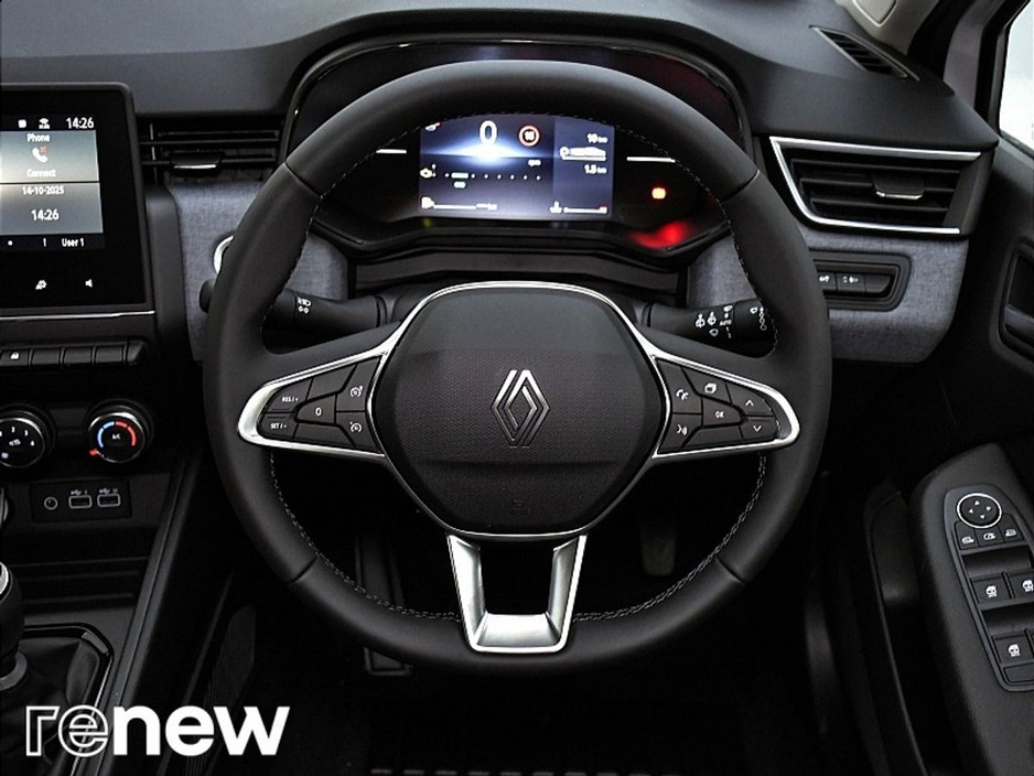 2025 Renault Clio - image 19