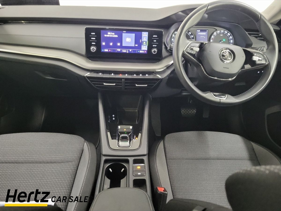 2024 Skoda Octavia - image 13