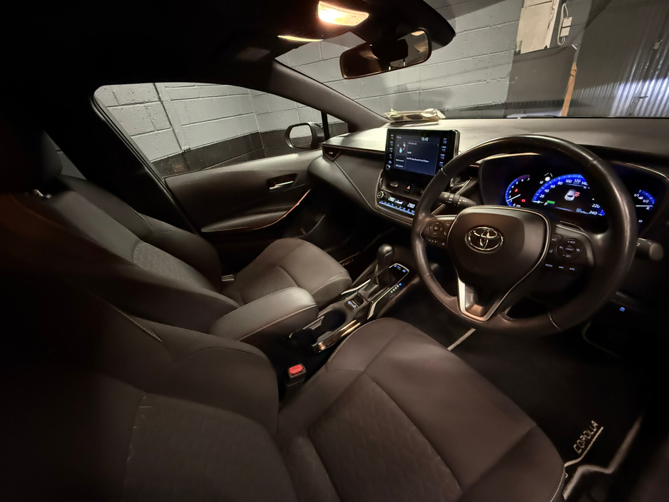 2019 Toyota Corolla 1.8 Hybrid Luna Sport Hatchback €18,900