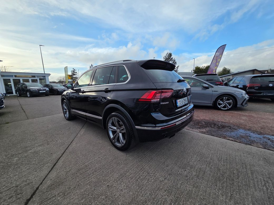 2017 Volkswagen Tiguan - image 7