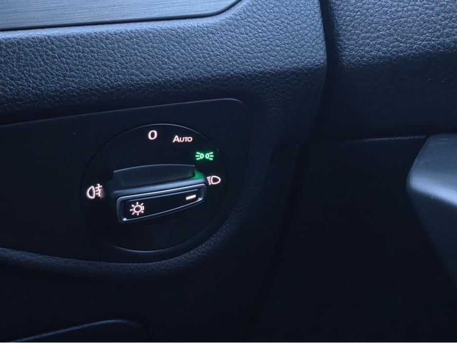 2016 Volkswagen Touran ( 162 ) 7 SEATER FACELIFT EDITION CARPLAY ANDROID AUTO  UNIT SAT NAV €16,950