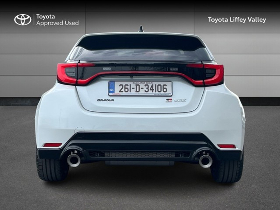 2026 Toyota Yaris - image 4