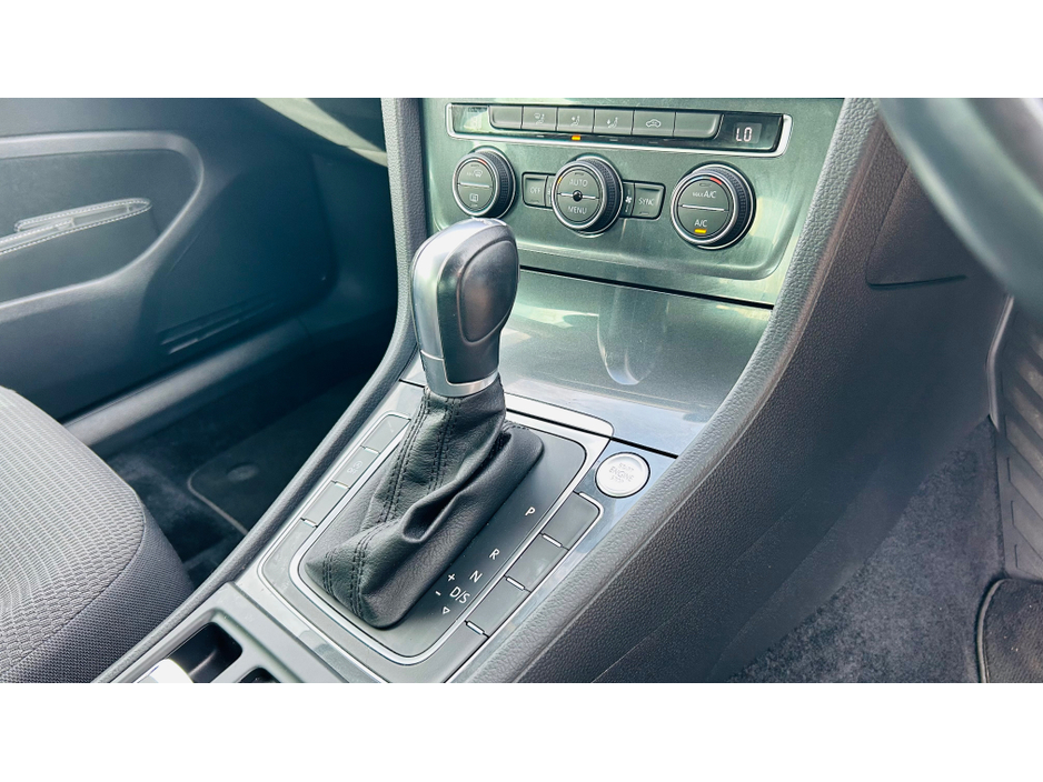 2019 Volkswagen Golf NEW NCT - AUTOMATIC - WITH REVERSE CAMERA €20,450