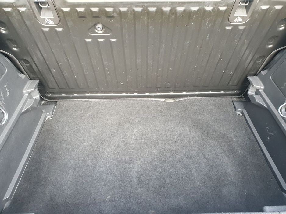 2018 Opel Corsa - image 21