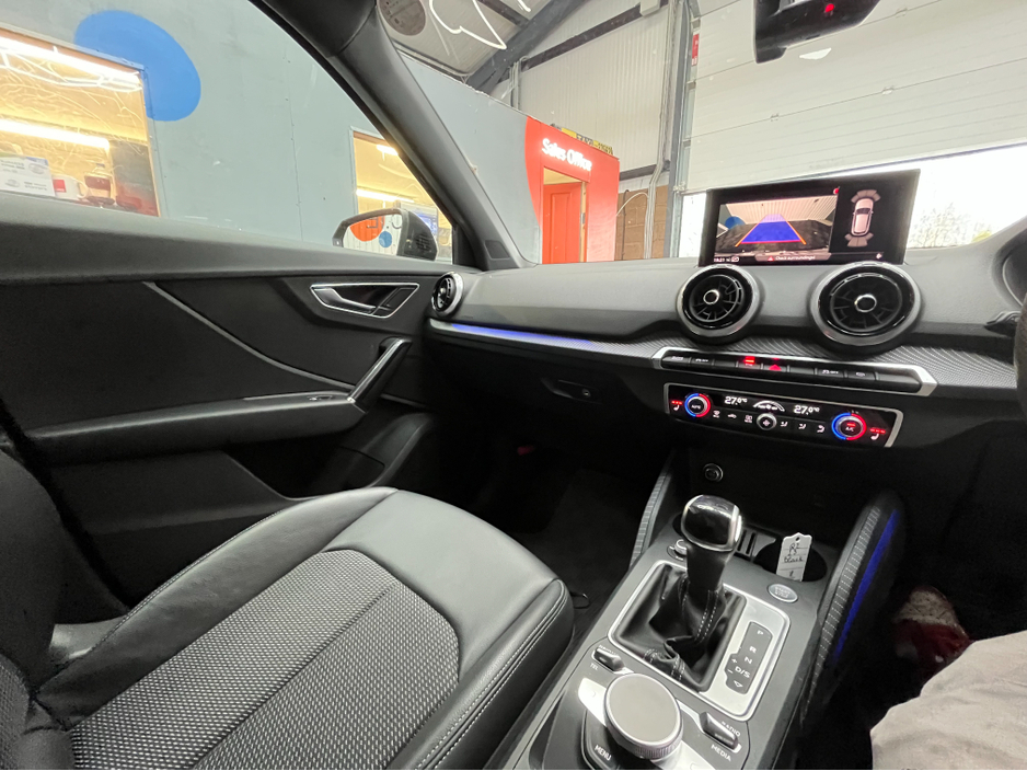 2023 Audi Q2 2023 AUDI Q2 35TDI S LINE 2.0 AUTOMATIC / CRUISE CONTROL / REVERSE CAMERA / HEATED SEATS / PADDLE SHIFTERS / APPLE CARPLAY