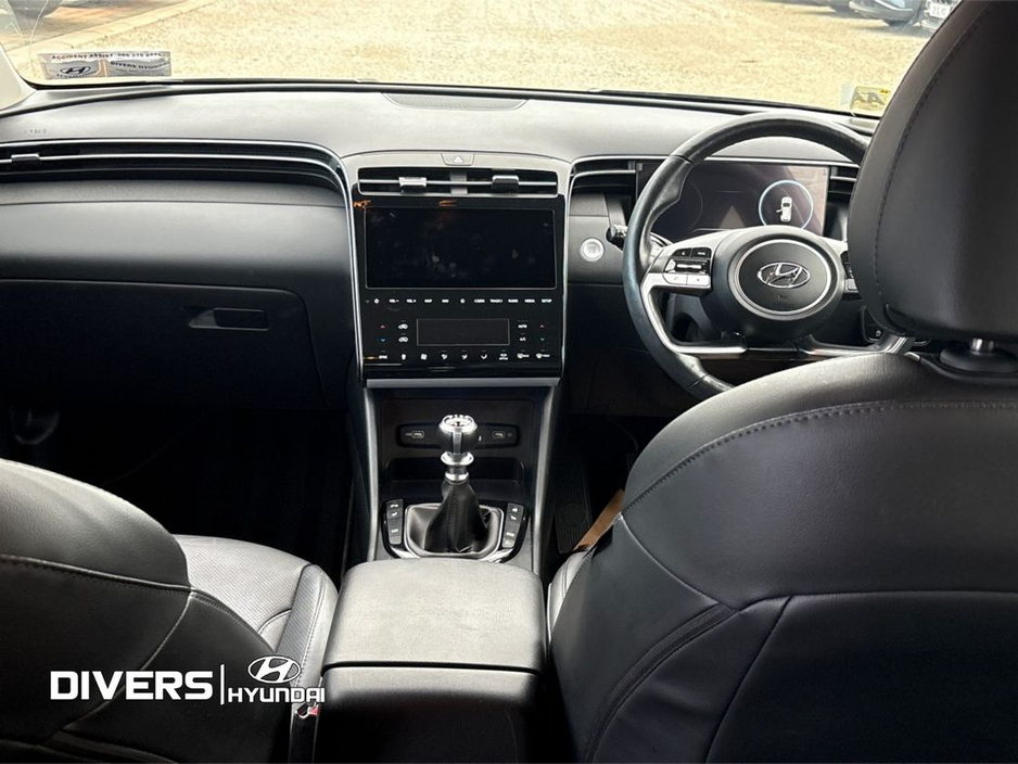 2022 Hyundai Tucson - image 10