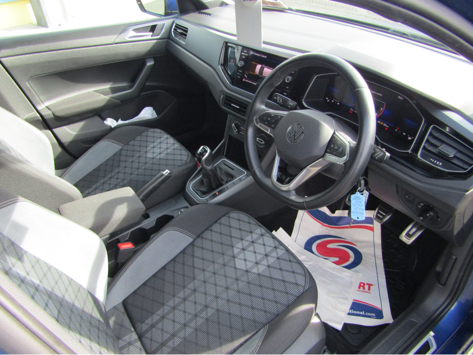 2023 Volkswagen Polo - image 11