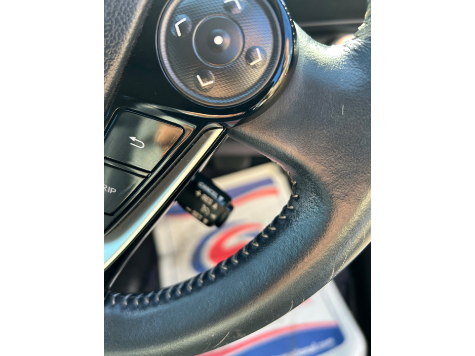 2018 Toyota Aqua - image 9