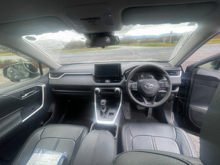 2019 Toyota Rav4 - image 10