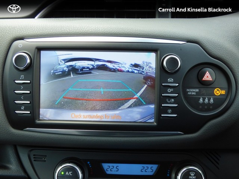 2018 Toyota Yaris Hybrid Luna €17,950