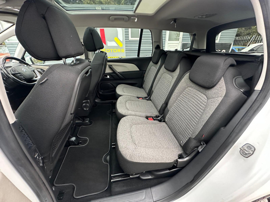 2018 Citroen Grand C4 Picasso - image 14