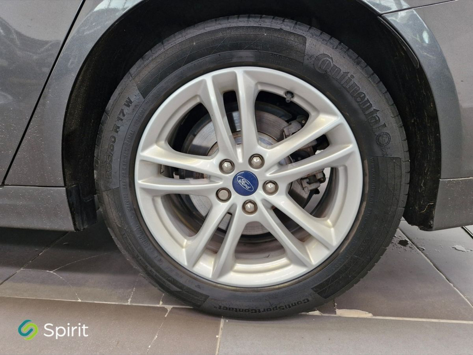 2019 Ford Mondeo - image 9