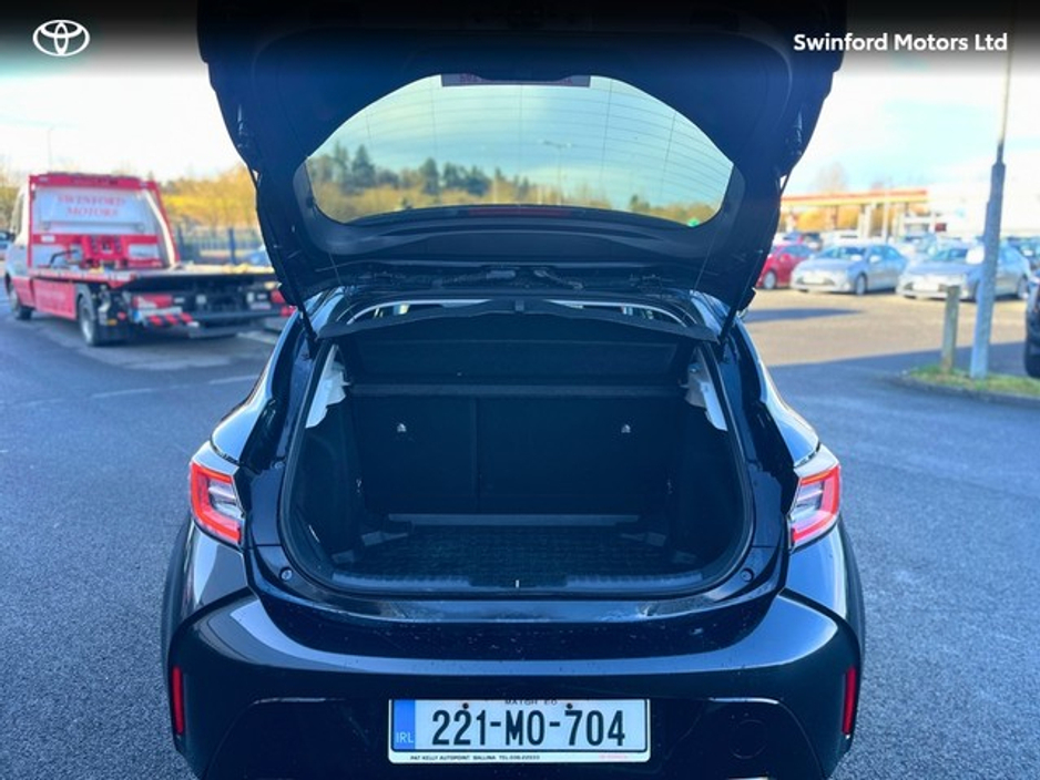 2022 Toyota Corolla - image 10