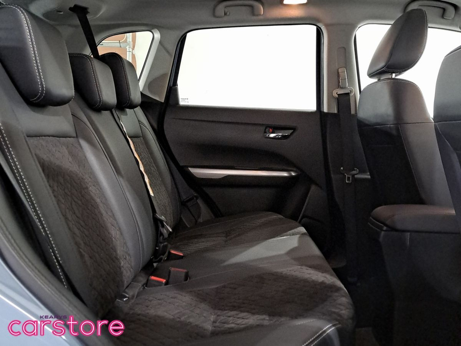 2022 Suzuki Vitara - image 13