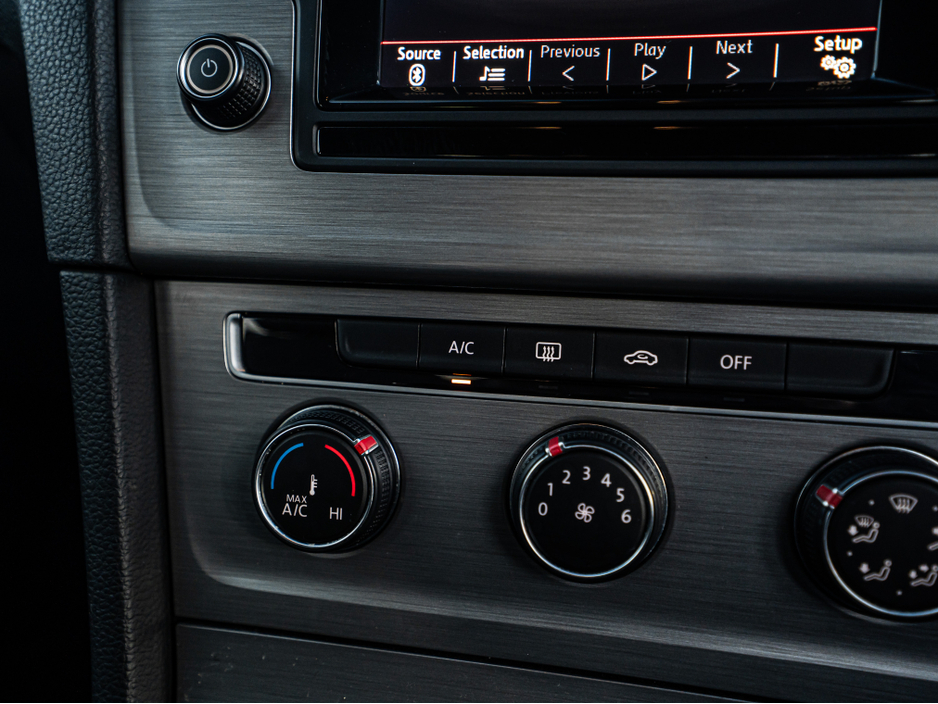 2015 Volkswagen Golf 152 VW Golf 1.6tdi/New NCT/1yr warranty €10,888