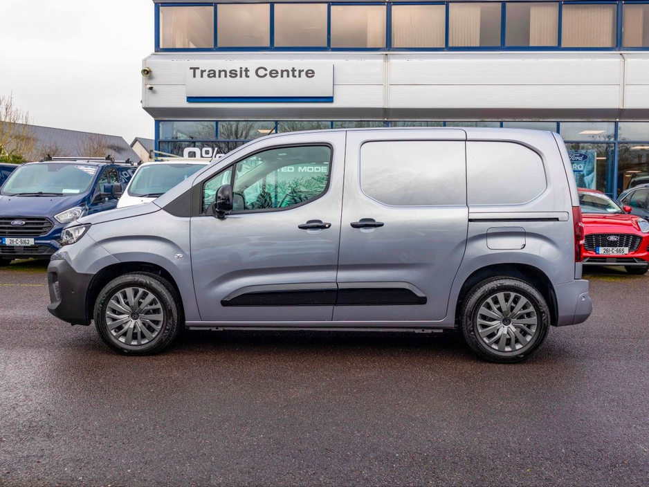 2026 Peugeot Partner - image 8