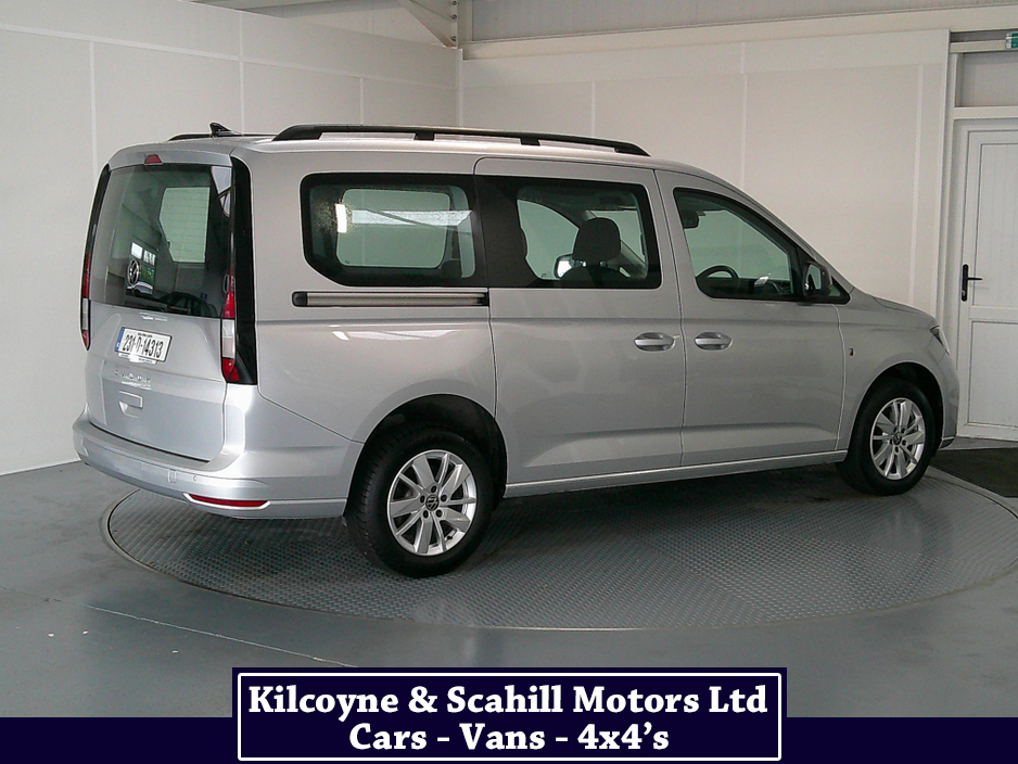 2023 Volkswagen Caddy - image 7