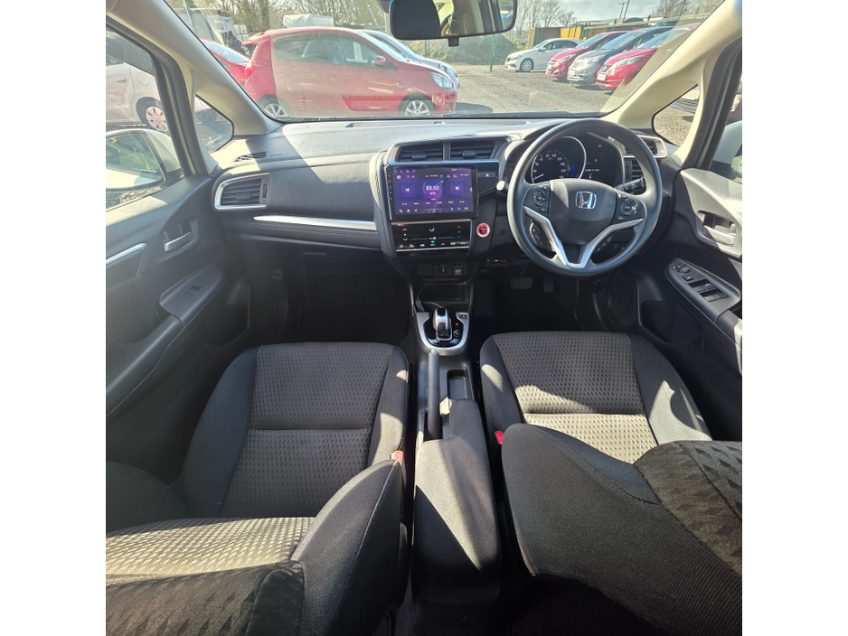 2018 Honda Fit - image 19