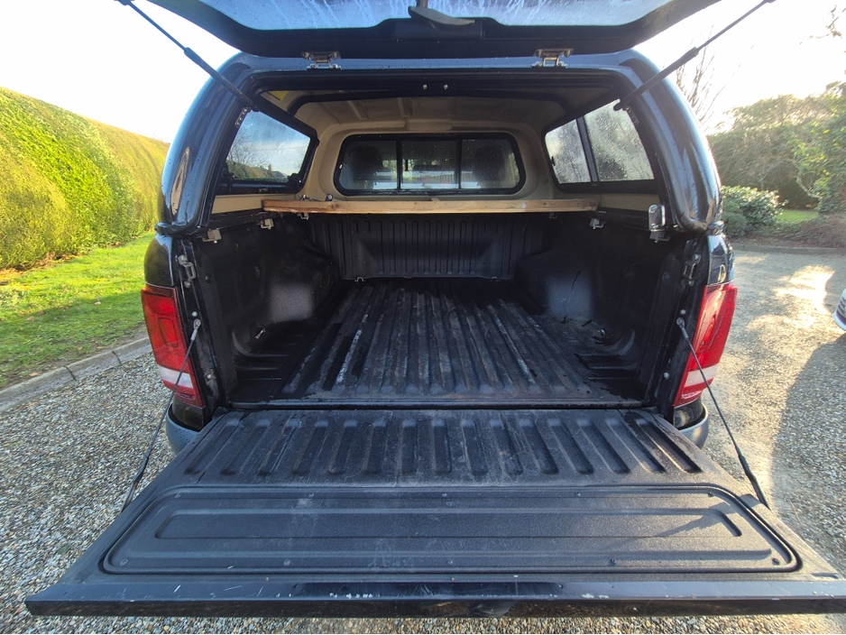 2014 Volkswagen Amarok 2.0 TDI DARK LABEL 4M S €18,995