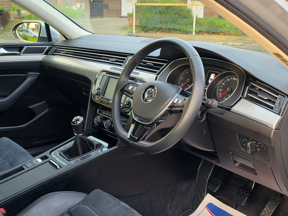 2015 Volkswagen Passat 1.6 TDI 120HP Highline €13,999