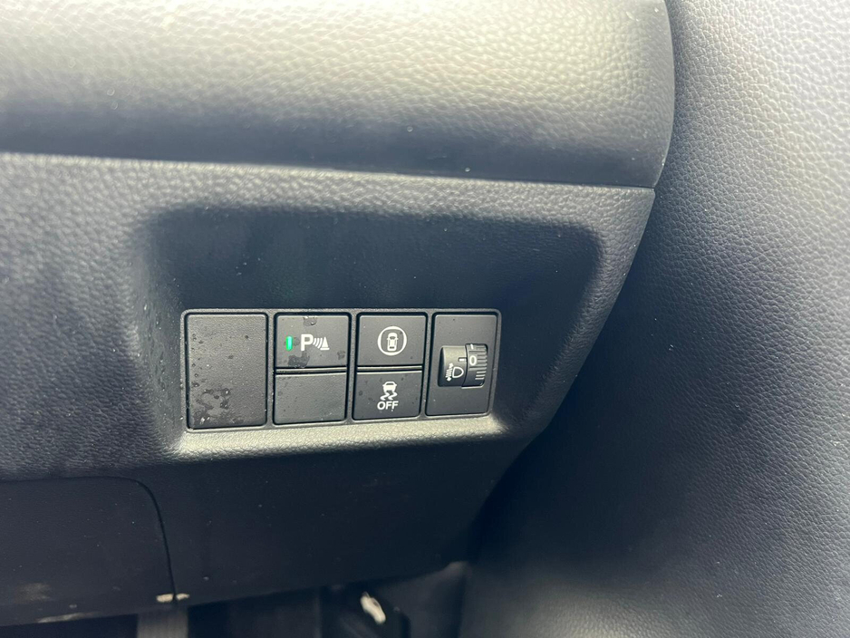 2023 Honda Jazz - image 12