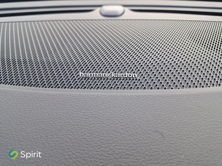 2026 Volvo V90 - image 10