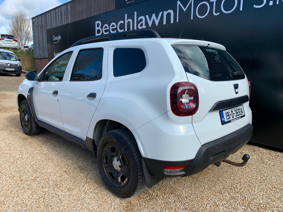 2019 Dacia Duster - image 6