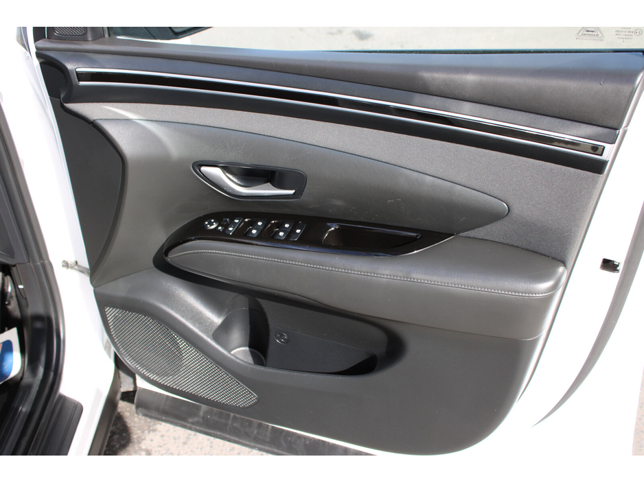 2023 Hyundai Tucson - image 12