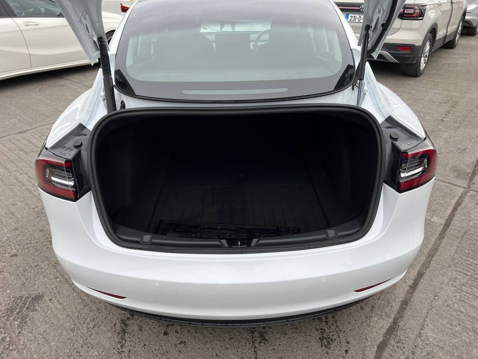 2022 Tesla Model 3 - image 15
