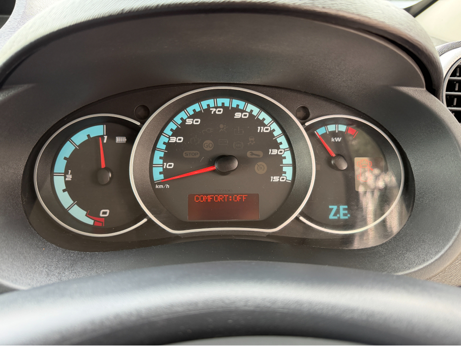 2020 Renault Kangoo - image 15