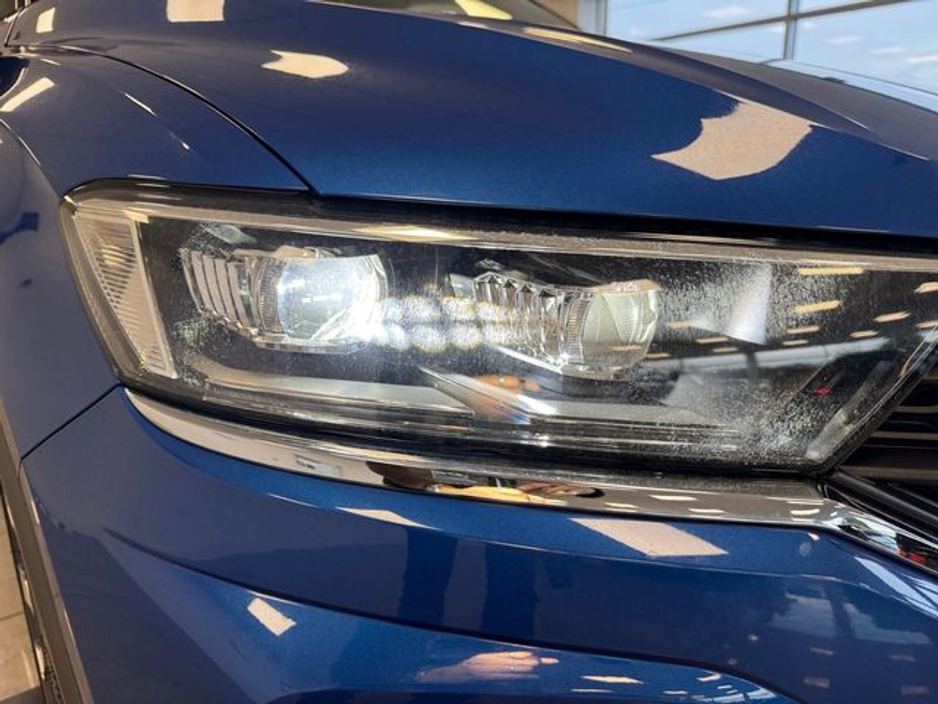 2020 Volkswagen T-Roc - image 21