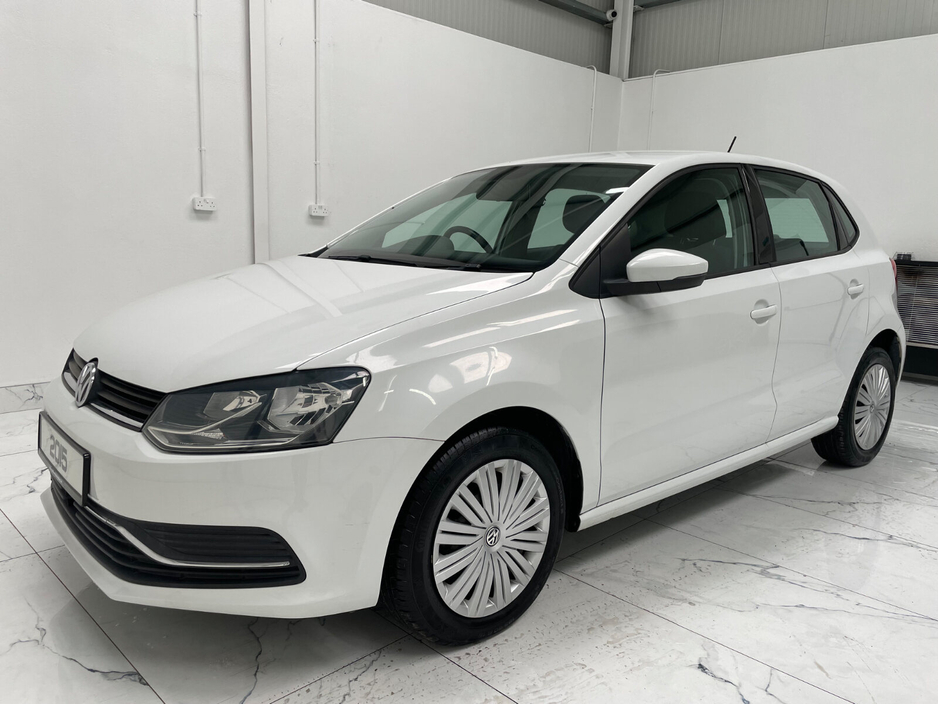 2015 Volkswagen Polo - image 6