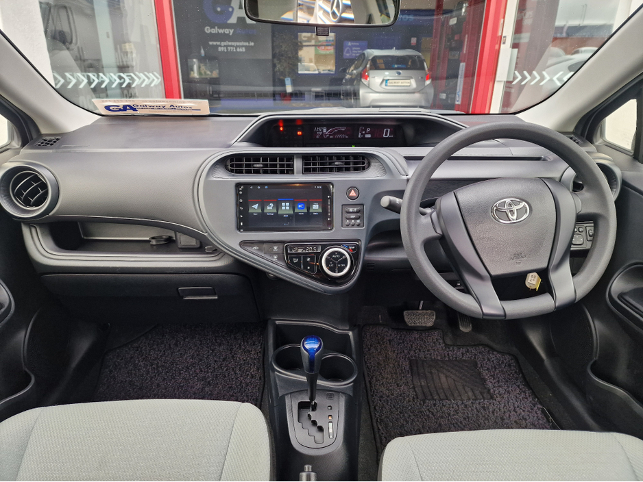 2017 Toyota Aqua - image 26