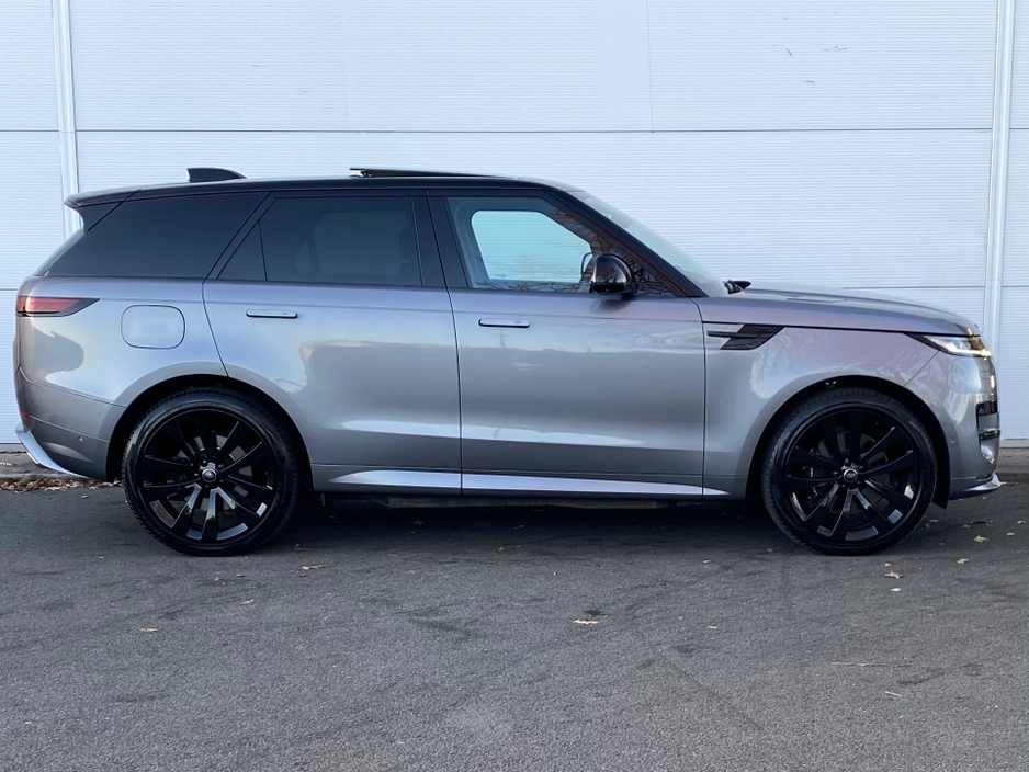2024 Land Rover Range Rover Sport P460E 3.0 PHEV 460PS DYNAMIC HSE €99,995
