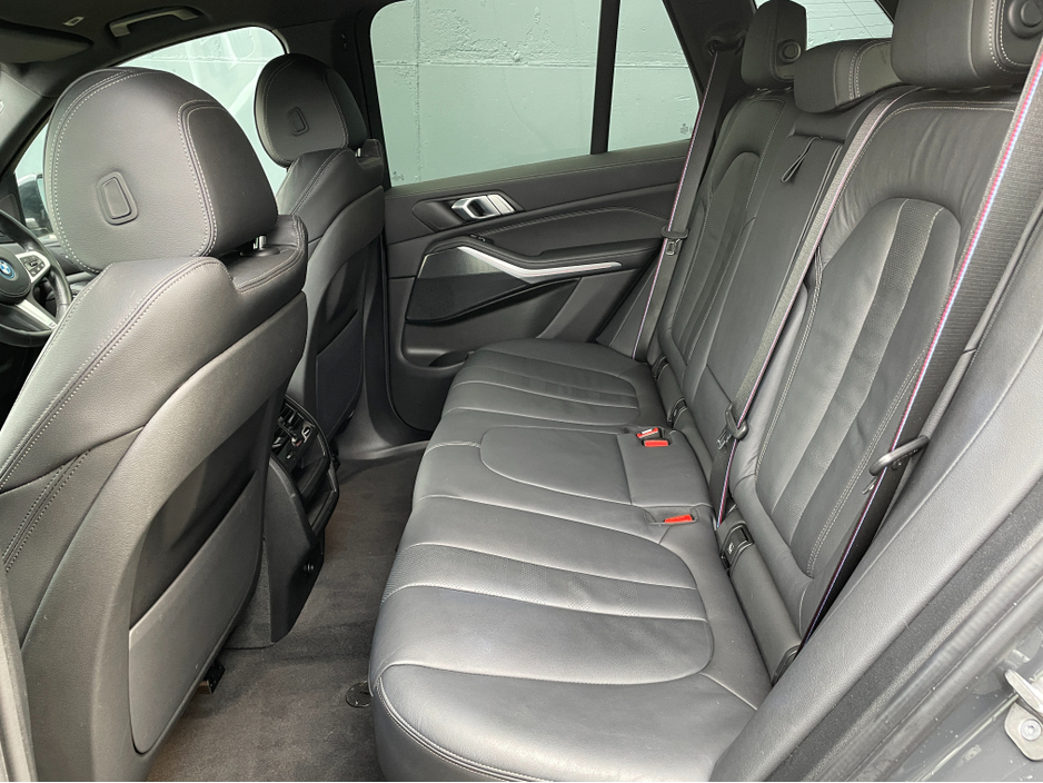 2022 BMW X5 221 D XDRIVE 45E M SPORT 5DR LOW KMS BEST COLOUR!! €63,995