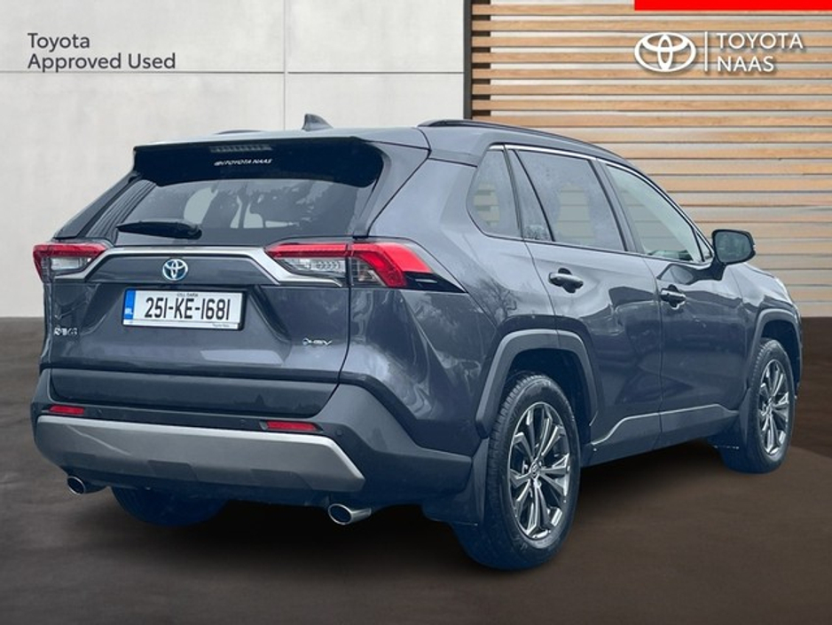 2025 Toyota Rav4 - image 2