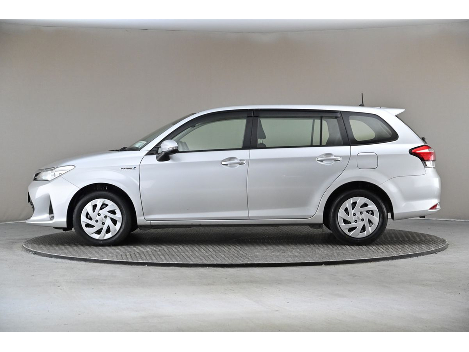 2018 Toyota Corolla FIEDLER 1.5 HYBRID *ANDROID CAR PLAYER* €12,890