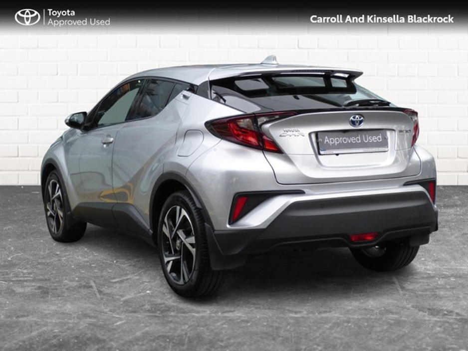2023 Toyota C-HR Hybrid Sport €28,950